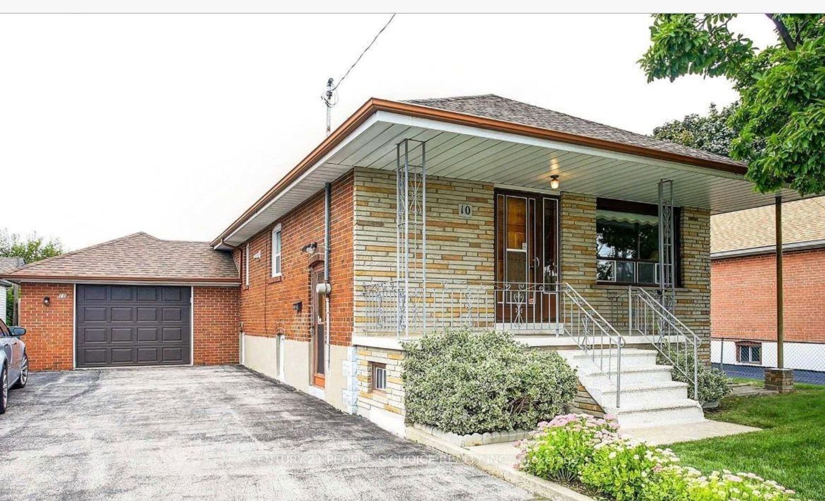 10 Rosewood Avenue, Queensway, Toronto 