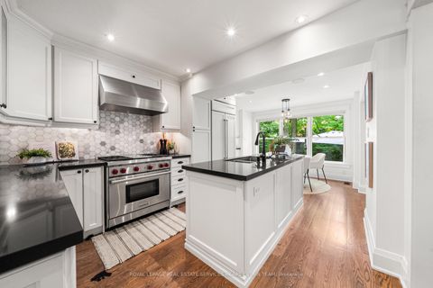 Photo 12 at 17 Noel Avenue, Leaside, Toronto
