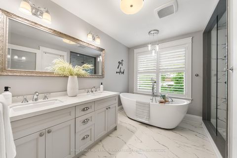 Photo 25 at 17 Noel Avenue, Leaside, Toronto