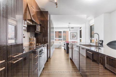 Photo 11 at 325 - 30 Nelson Street, Waterfront Communities C1, Toronto