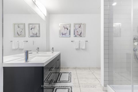Photo 25 at 325 - 30 Nelson Street, Waterfront Communities C1, Toronto