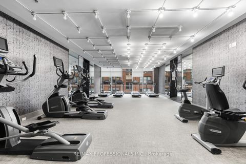 Photo 35 at 325 - 30 Nelson Street, Waterfront Communities C1, Toronto