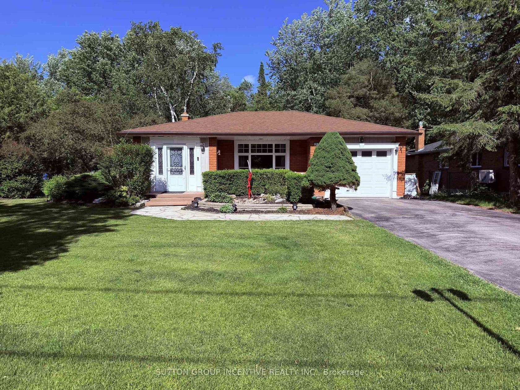 2035 Craig Road, Alcona, Innisfil photo number 2