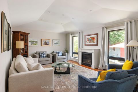 Photo 7 at 5 Blair Athol Crescent, Rosethorn, Toronto