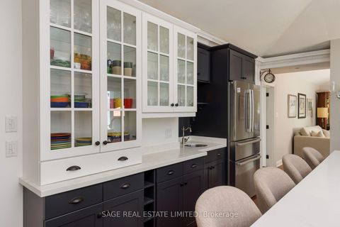 Photo 15 at 5 Blair Athol Crescent, Rosethorn, Toronto