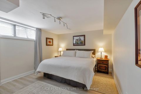 Photo 34 at 5 Blair Athol Crescent, Rosethorn, Toronto