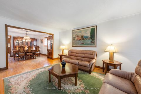 Photo 5 at 48 Weldrick Road W, North Richvale, Richmond Hill