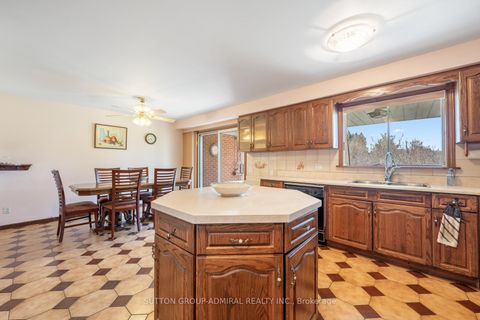 Photo 8 at 48 Weldrick Road W, North Richvale, Richmond Hill