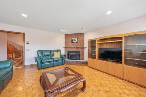 Photo 12 at 48 Weldrick Road W, North Richvale, Richmond Hill