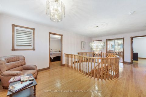 Photo 16 at 48 Weldrick Road W, North Richvale, Richmond Hill