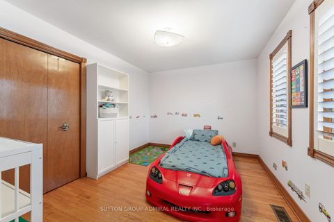 Photo 21 at 48 Weldrick Road W, North Richvale, Richmond Hill