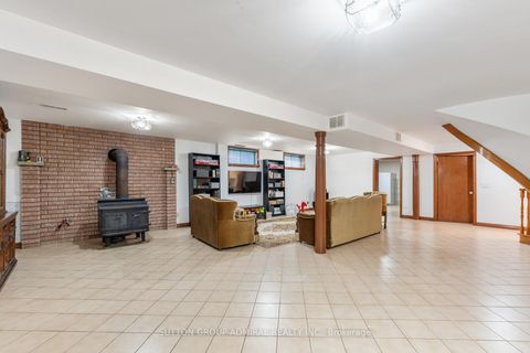 Photo 26 at 48 Weldrick Road W, North Richvale, Richmond Hill
