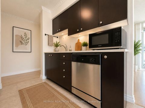 Photo 4 at 1010 - 68 Grangeway Avenue, Woburn, Toronto