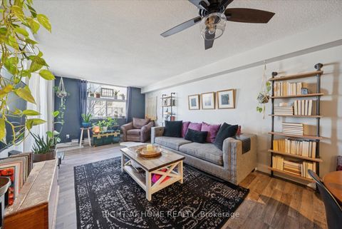 Photo 14 at 707 - 260 Davis Drive, Central Newmarket, Newmarket