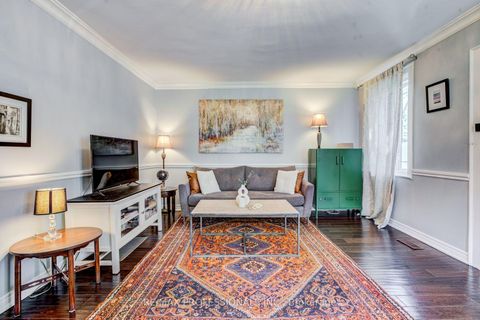 Photo 7 at 39 Rosemeade Avenue, Queensway, Toronto
