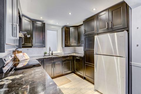 Photo 11 at 39 Rosemeade Avenue, Queensway, Toronto