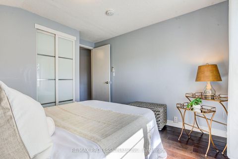 Photo 17 at 39 Rosemeade Avenue, Queensway, Toronto