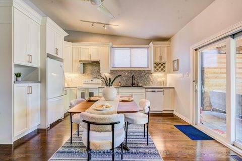 Photo 21 at 39 Rosemeade Avenue, Queensway, Toronto