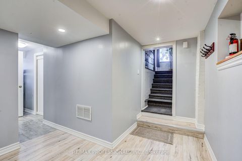 Photo 26 at 39 Rosemeade Avenue, Queensway, Toronto