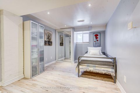 Photo 29 at 39 Rosemeade Avenue, Queensway, Toronto