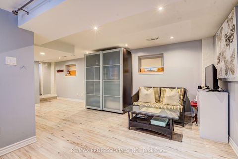 Photo 31 at 39 Rosemeade Avenue, Queensway, Toronto