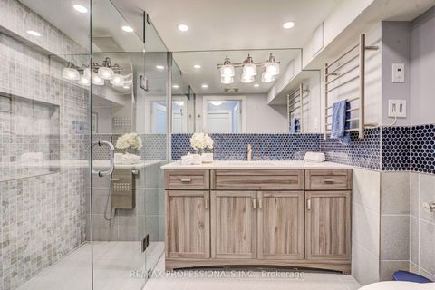 Photo 34 at 39 Rosemeade Avenue, Queensway, Toronto