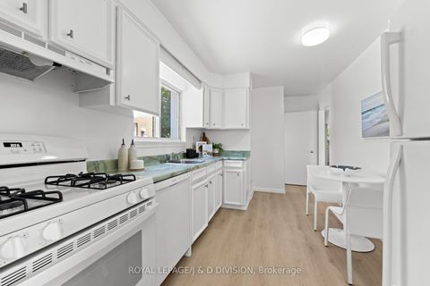 Photo 11 at 41 Clapperton Avenue, Birchmount, Toronto