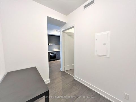 Photo 10 at 1105 - 11 Lillian Street, Mount Pleasant West, Toronto