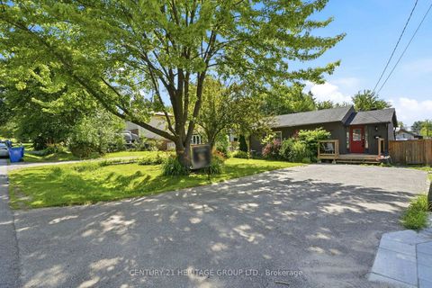 Photo 1 at 143 Silas Boulevard, Keswick North, Georgina