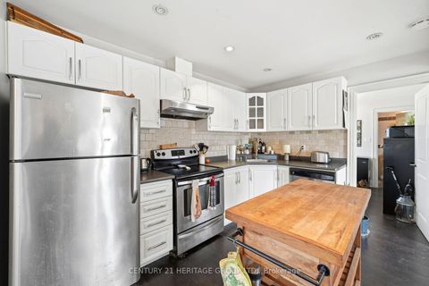 Photo 11 at 143 Silas Boulevard, Keswick North, Georgina