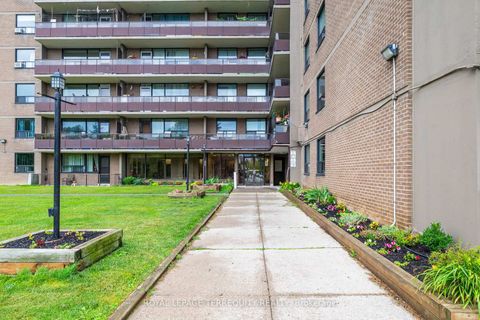 Photo 1 at 816 - 180 Markham Road, Scarborough Village, Toronto