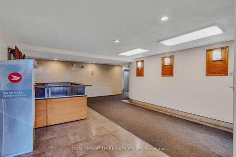 Photo 2 at 816 - 180 Markham Road, Scarborough Village, Toronto