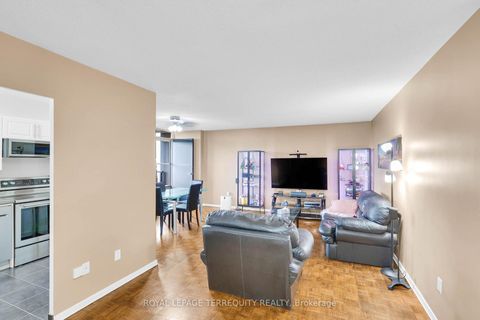 Photo 5 at 816 - 180 Markham Road, Scarborough Village, Toronto
