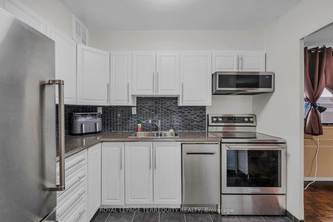 Photo 13 at 816 - 180 Markham Road, Scarborough Village, Toronto