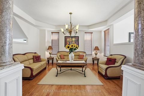 Photo 10 at 12 Parisian Crescent, Shore, Barrie