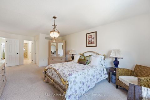 Photo 16 at 12 Parisian Crescent, Shore, Barrie
