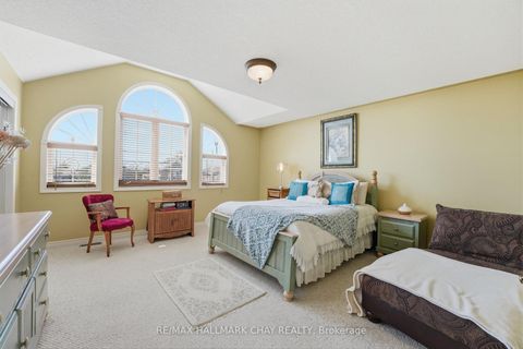 Photo 19 at 12 Parisian Crescent, Shore, Barrie