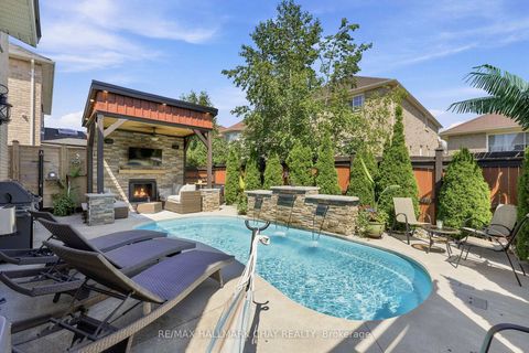 Photo 22 at 12 Parisian Crescent, Shore, Barrie