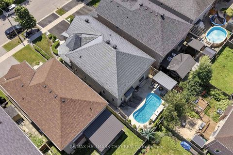 Photo 24 at 12 Parisian Crescent, Shore, Barrie