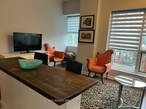 Photo 14 at 519 - 700 King Street W, Niagara, Toronto