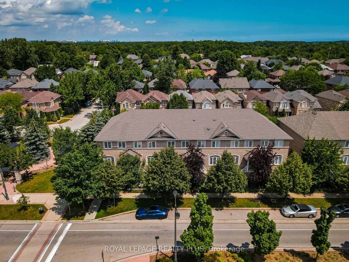 Photo 1 at 2333 Sutton Drive, Orchard, Burlington