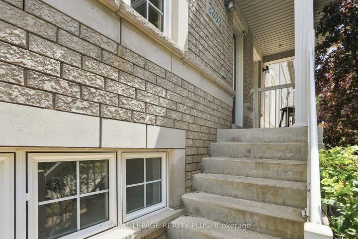 Photo 4 at 2333 Sutton Drive, Orchard, Burlington
