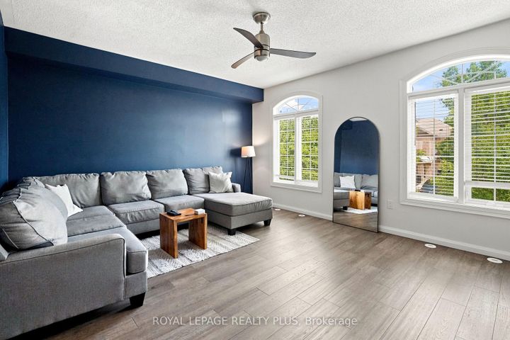 Photo 7 at 2333 Sutton Drive, Orchard, Burlington