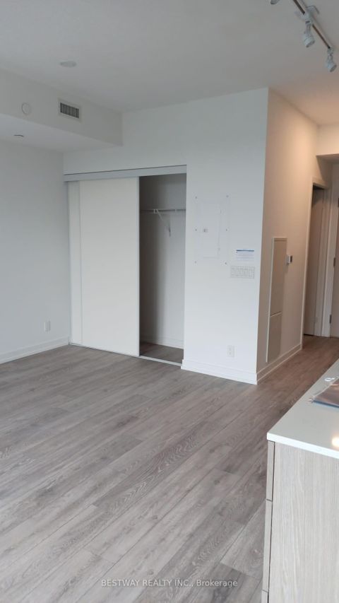 Photo 7 at 1611 - 2020 Bathurst Street, Cedarvale, Toronto