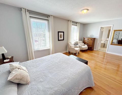 Photo 14 at 664 Society Crescent, Summerhill Estates, Newmarket