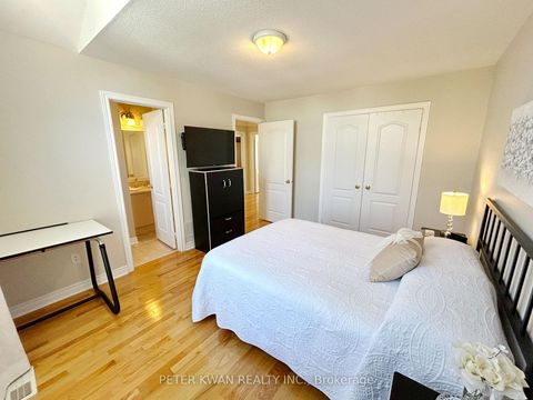 Photo 19 at 664 Society Crescent, Summerhill Estates, Newmarket