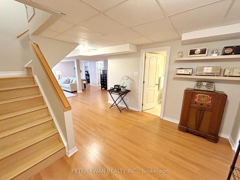 Photo 26 at 664 Society Crescent, Summerhill Estates, Newmarket