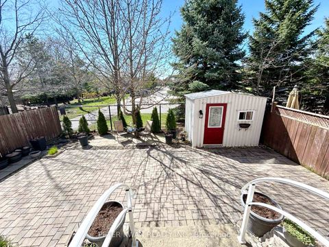 Photo 36 at 664 Society Crescent, Summerhill Estates, Newmarket