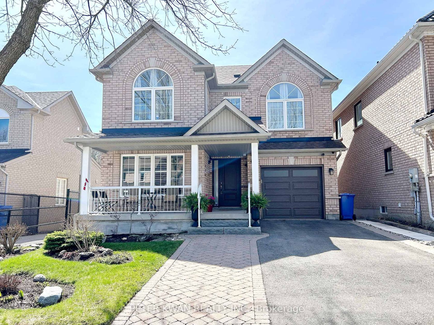 664 Society Crescent, Summerhill Estates, Newmarket photo number 2