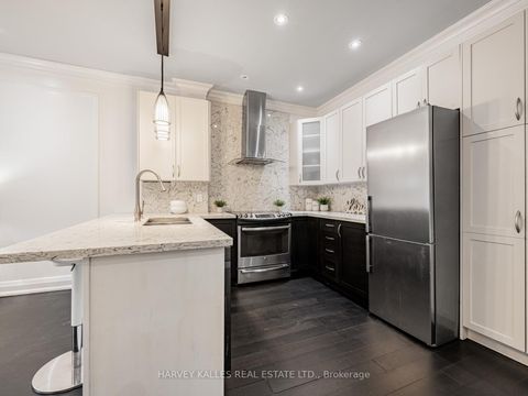 Photo 6 at 126 - 2351 Kennedy Road, Malvern West, Toronto